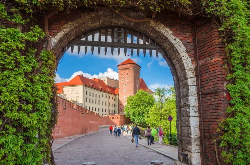 Krakow: Wawel Hill Audioguide Tour - Key Points