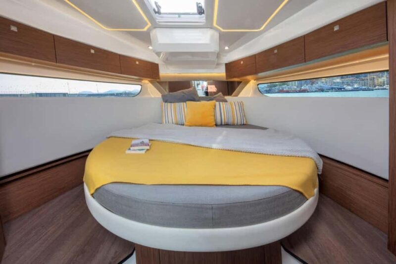 Krk: Rent a boat Merry Fisher 1095 - Key Points