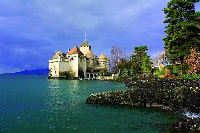 (KTL303) - Winter Tour Montreux and Chaplin's World from Lausanne - Who Should Consider This Tour?