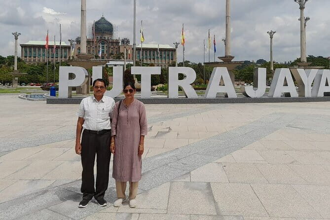 Kuala Lumpur Airport Departure Private Transfer En-Route Putrajaya Tour - Frequently Asked Questions