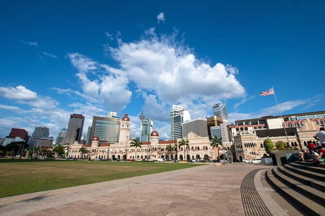 Kuala Lumpur & Batu Caves Combo Tour SIC - Authentic Experiences and Useful Tips