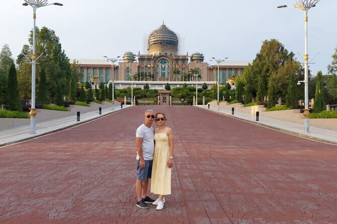 Kuala Lumpur, Batu Caves & Putrajaya Full-Day City Tour - Discover Kuala Lumpur, Batu Caves & Putrajaya in a Single Day