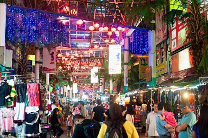 Kuala Lumpur by Night and Malaysian Food Tour - Who Should Consider This Tour?