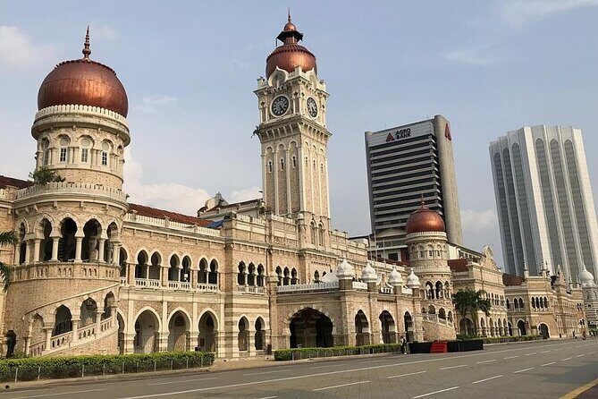Kuala Lumpur City & Batu Caves Temple Private Tour - Exploring Kuala Lumpur: The Itinerary in Detail