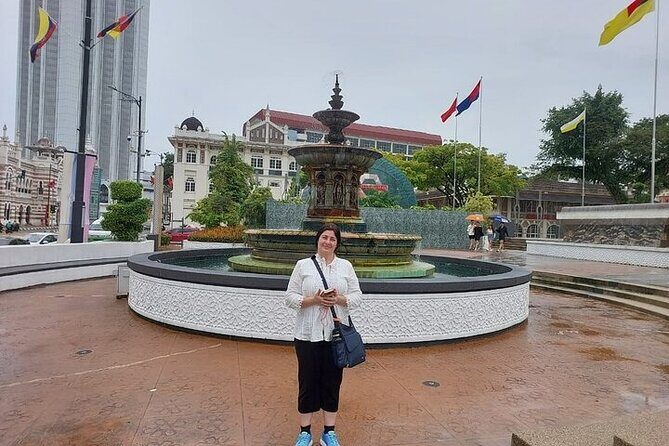 Kuala Lumpur Half Day City Private Tour - Religious and Recreational Highlights
