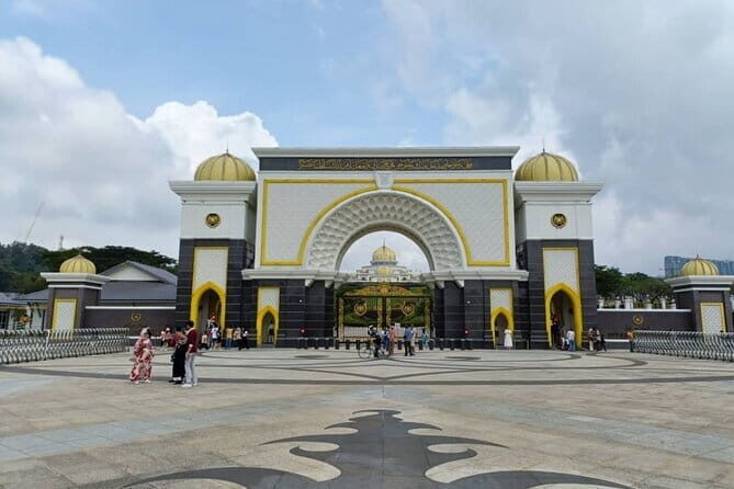 Kuala Lumpur International Airport KLIA KLIA2 to AVANI Sepang Goldcoast Resort Hotel Transfer - FAQ