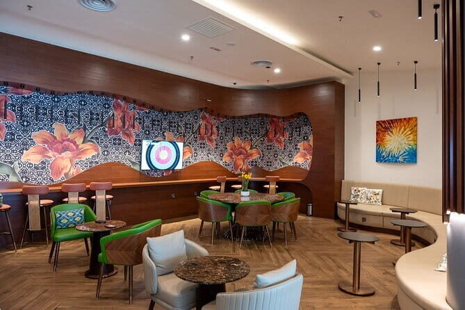 Kuala Lumpur International Airport (KUL) T1 /T2 VIP Lounge Access - Exploring the Lounge Experience at KLIA