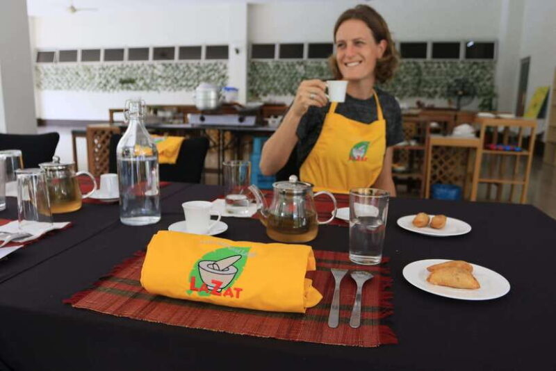 Kuala Lumpur: Malaysian Cooking Class with Market Tour - Key Points