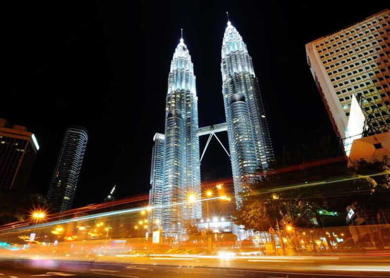 Kuala Lumpur Petronas Towers e-Tickets - Experience the Iconic Petronas Twin Towers in Kuala Lumpur