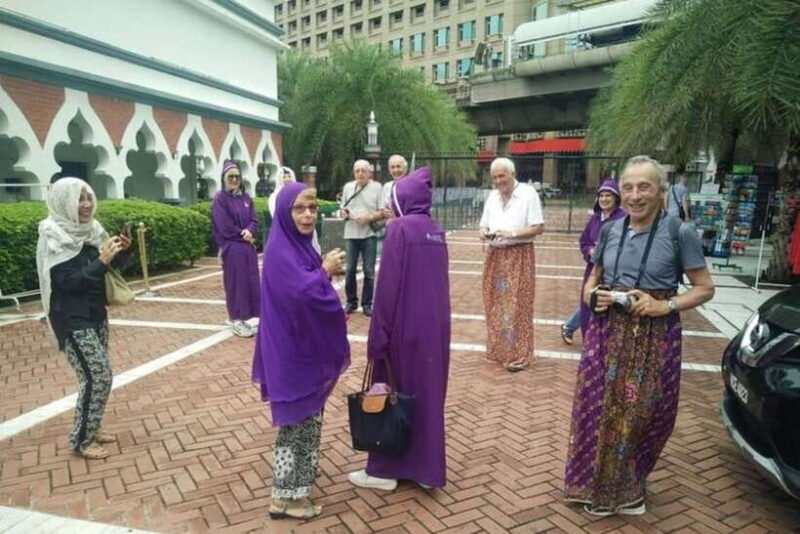 Kuala Lumpur: Private custom walking tour with a local guide - Why This Tour Offers Good Value