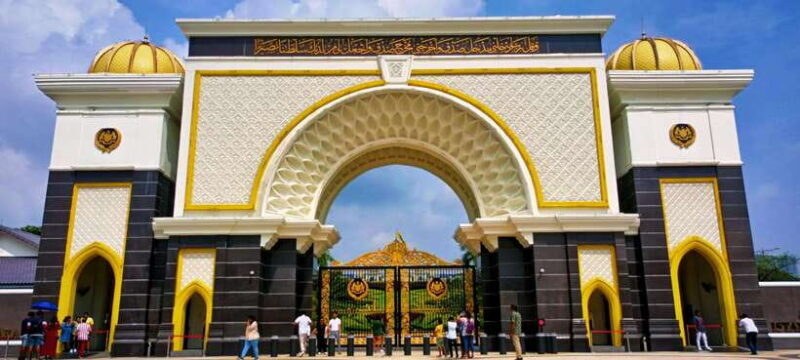 Kuala Lumpur: Private Half-Day City Tour - Authentic Experiences and Practical Insights