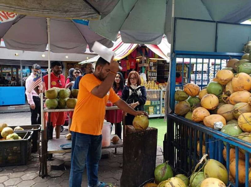 Kuala Lumpur: Private Tour to Genting Highland & Batu Caves - Additional Fees and Options