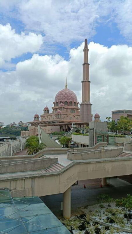 Kuala Lumpur: Putrajaya Tour with Hotel Pickup - Frequently Asked Questions