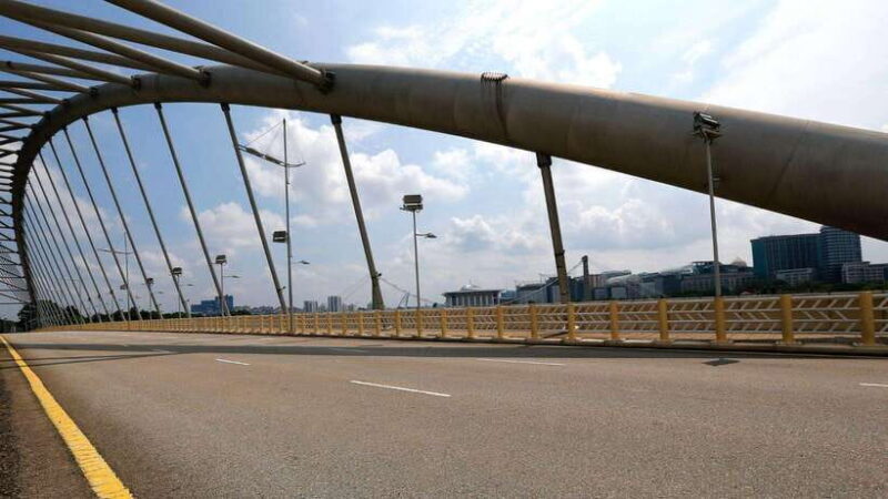 Kuala Lumpur: Putrajaya Tour with Traditional Boat Cruise - What Travelers Say