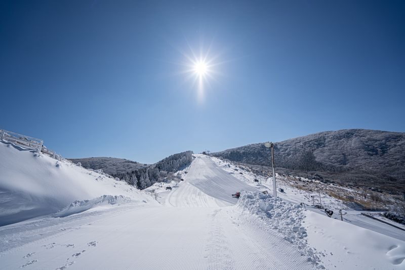 Kuju Forest Park Ski Tour from Fukuoka - Pack for cold, glare, and rental-boot rub