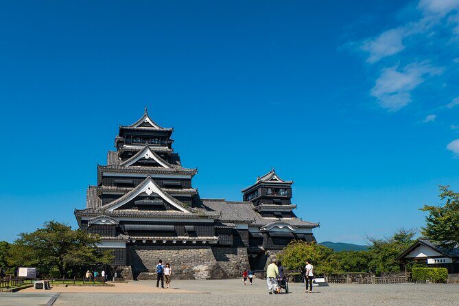 Kumamoto Castel, Mount Aso and Kusasenrigahama Tour from Fukuoka - Overview of the Kumamoto Castle, Mount Aso, and Kusasenrigahama Tour from Fukuoka