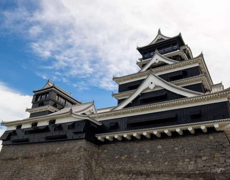 Kumamoto: Castle Admission Ticket - The Experience of Visiting Kumamoto Castle and Wakuwakuza