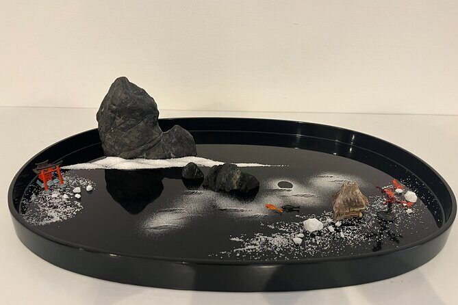 Kumamoto Suizenji Koden Crafts Class Activity - A Unique Cultural Snapshot in Kumamoto: Bonseki and Suizenji Park