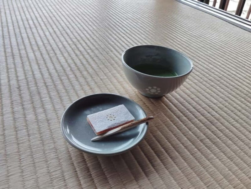 Kumamoto: Suizenji Park Guided Walking Tour with Tea - Key Points