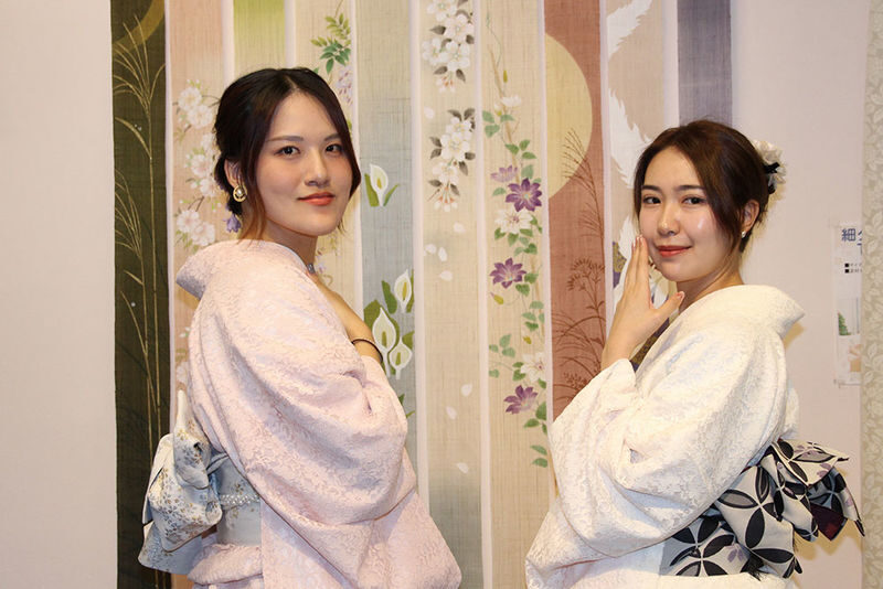 Kumaoto Castle & Josaien Kimono and Yukata experience - Choosing the right season and outfit