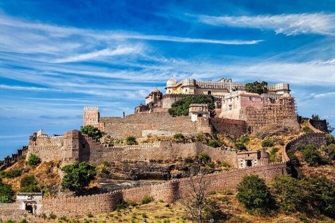 Kumbhalgarh Fort and Jain Temple Full-Day Tour from Jodhpur to Udaipur - Starting Off: Pickup and Journey to Rajasthan’s Historic Heartland