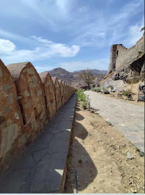 Kumbhalgarh Fort tour with english speaking guide - FAQs