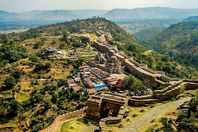 Kumbhalgarh & Ranakpur Day Trip from Udaipur with Guide and Lunch - Exploring Rajasthan in Comfort and Style