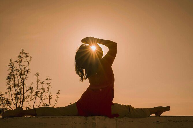 Kunjapuri Temple Sunrise Trek With Professional Guide - Key Points