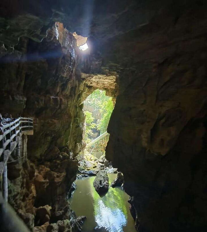 Kunming: Jiuxiang Cave & Roast Duck Lunch Private Tour - The Spectacular Ropeway Overlook