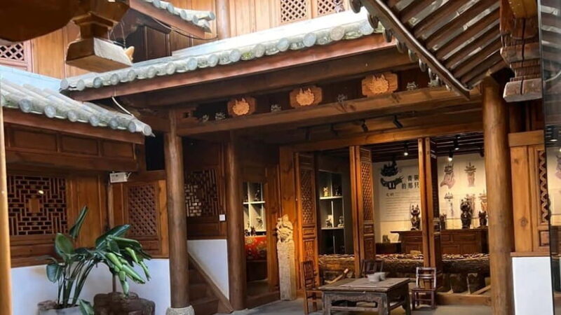 Kunming: Tile Cat Making Experience & Old Town/City Tour - Uncovering the Heart of Kunming: A Practical Guide to the Tile Cat & Old Town Tour