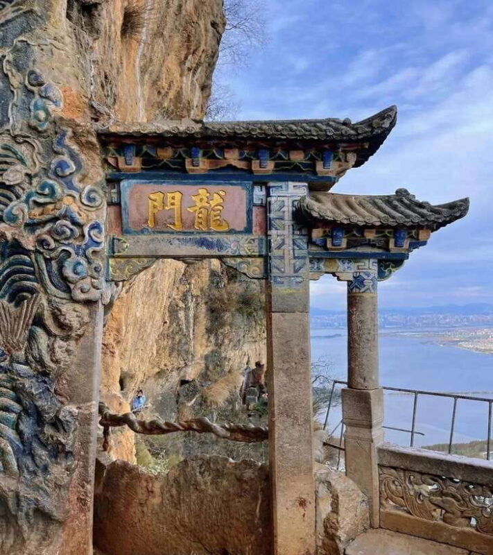 Kunming Western Hills Scenic Area Private Tour (Half Day) - Key Points