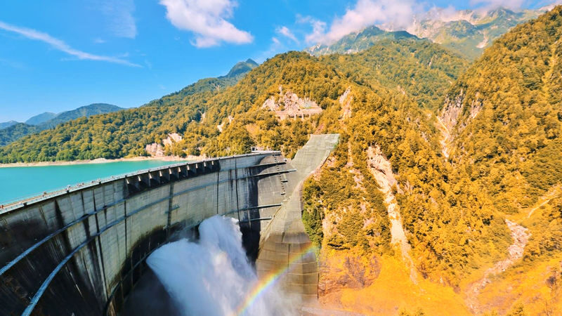 Kurobe Tateyama & Kamikochi Autumn Scenery Two-Day Tour: Tateyama Kurobe Alpine Route & Kamikochi Hiking (Departing from Nagoya) - Guides, group pace and practical limits