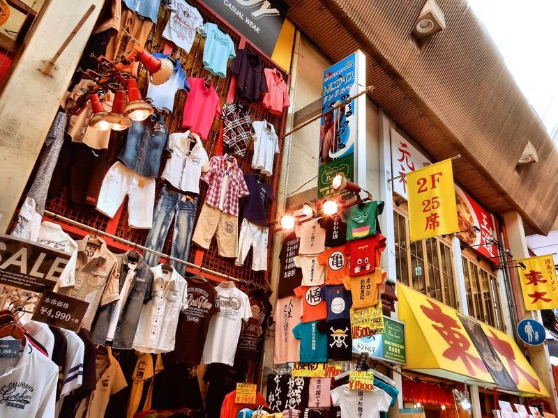 Kuromon Market & Dotonbori Food Tour with Wagyu in Osaka - Dotonbori: finish with takoyaki and gyoza