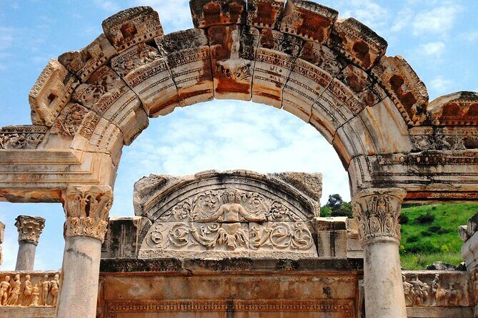 Kusadasi Ephesus Full Day Tour With Lunch & Professional Guide - Why Choose This Tour?