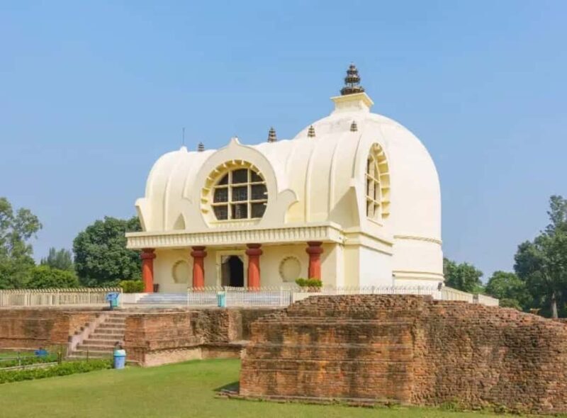 Kushinagar: 2-Day Buddhist Temples and Markets Tour - Who is this tour best for?