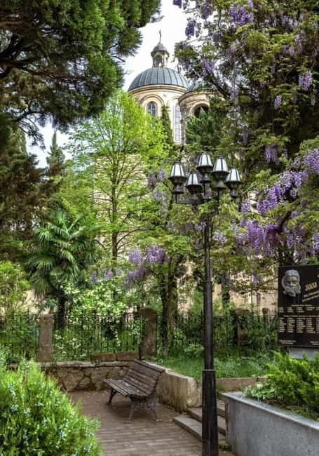 Kutaisi: Historic Walking Tour with Guide, 3 Hours - A Detailed Look at the Kutaisi Historic Walking Tour