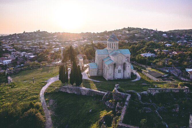 Kutaisi monasteries: Gelati, Motsameta, Bagrati. 3 hour tour - Frequently Asked Questions