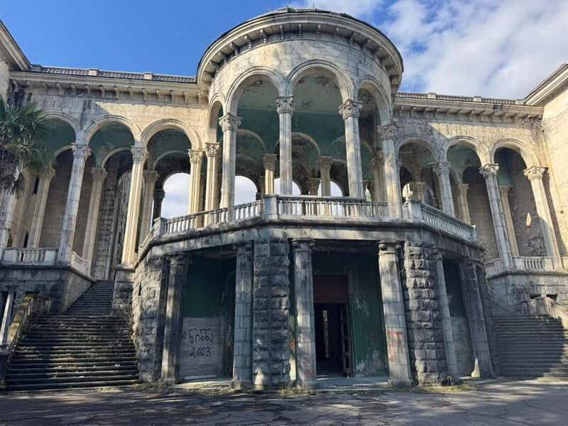 Kutaisi: Tskaltubo Town and Tetra Caves with Wine Tasting - A Full Breakdown of the Tour Experience