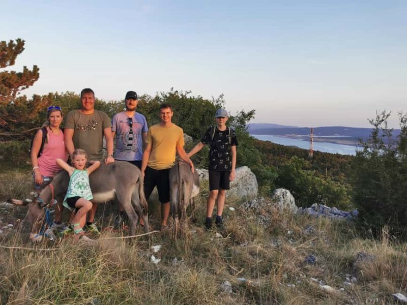 Kvarner/mrika Guided Donkey Walk, Cave & Scenic Picnic Spot - The Scenic Cave and Viewpoints