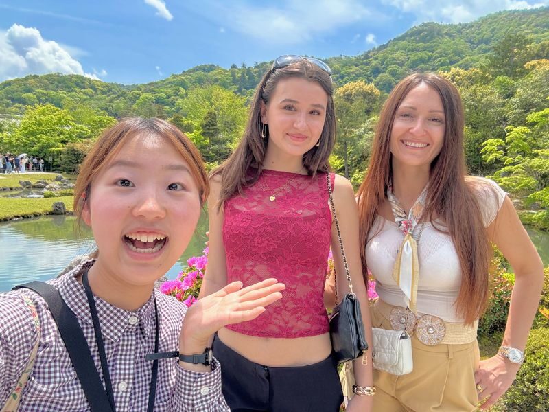 Kyoto 1 Day Bus Tour: Fushimi Inari, Kinkakuji, Bamboo Grove - Kinkaku-ji, Nijo Castle and Fushimi Inari