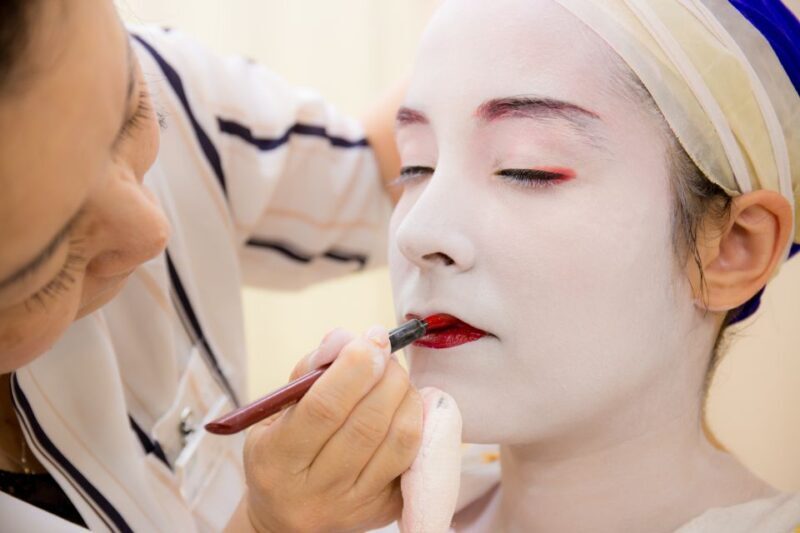 Kyoto: 2-Hour Maiko Makeover and Photo Studio Shoot - Authenticity and Cultural Insight
