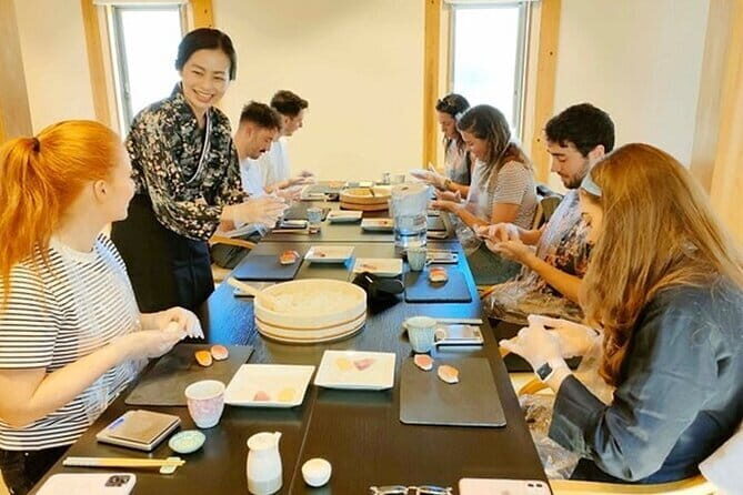 Kyoto 6hr Private Guided Tour & Sushi Making Experience - Key Points