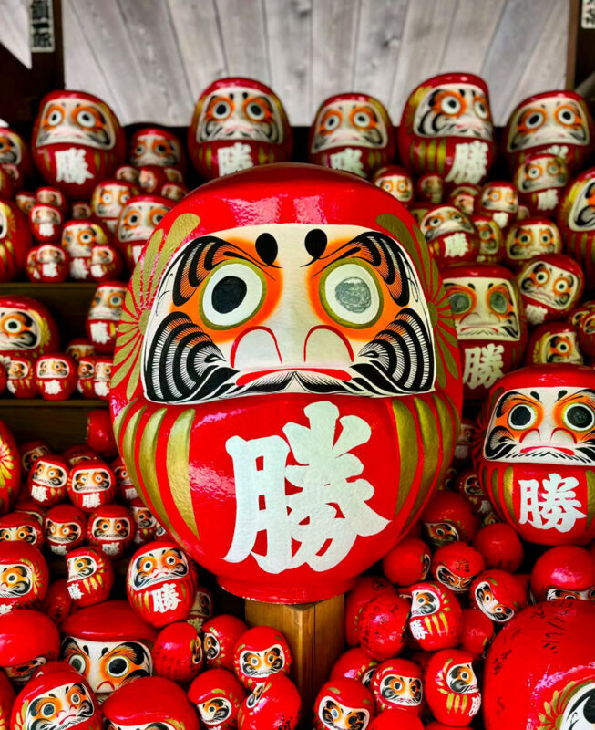 Kyoto Arashiyama & Katsuoji Temple Internet-Famous Scenic Spots Check-in: Arashiyama Scenic Railway & Fushimi Inari-taisha Shrine Senbon Torii & Internet-Famous Katsuoji Temple Daruma Doll One-Day Tour | Depart from Osaka or Kyoto - Katsuoji and its hillsides of Daruma dolls