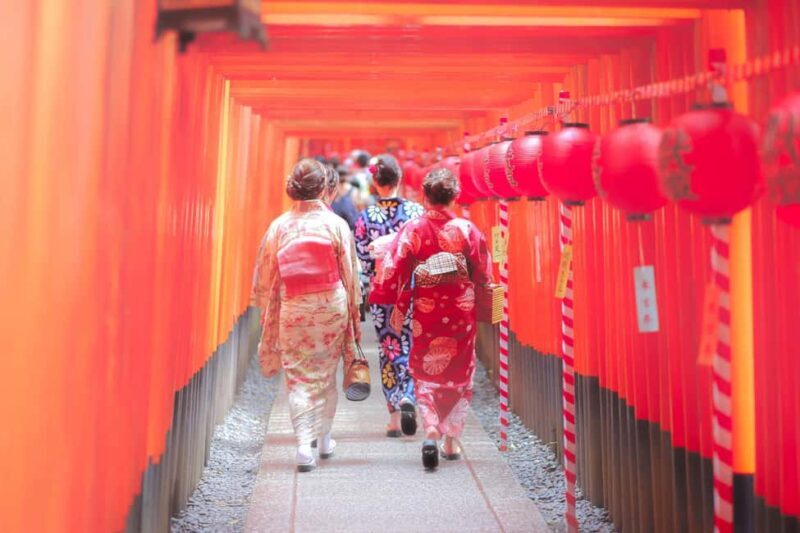 Kyoto: Early Morning Guided Tour to Fushimi Inari - Key Points