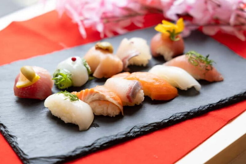 Kyoto: Enjoy Sushi & Market Tour! Best for Family & Couple! - An In-Depth Look at the Experience
