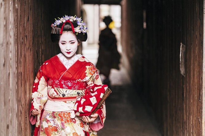 Kyoto Evening Gion Food Tour Including Kaiseki Dinner - Key Points