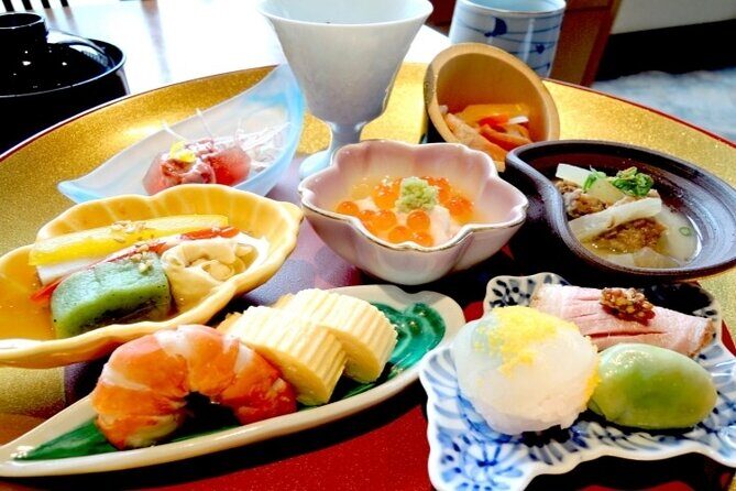 Kyoto Food Tour 12 Dishes & 3 Drinks - Key Points