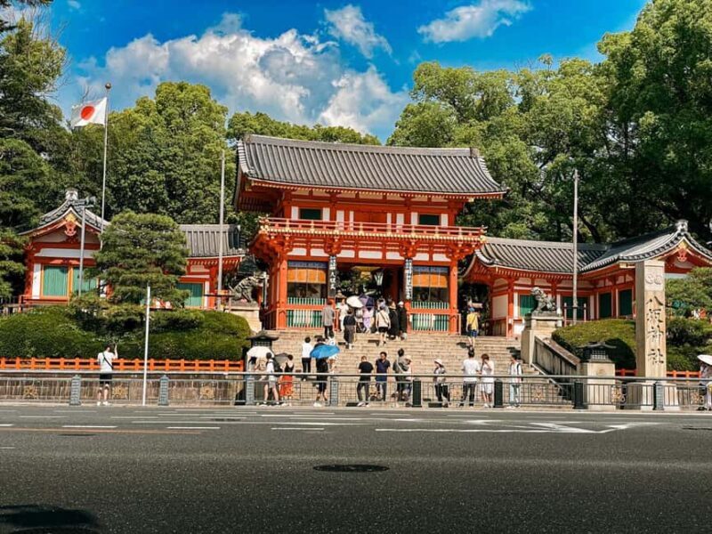 Kyoto: Gion and Geisha District Walking Tour - Exploring Kyoto’s Gion District: A Detailed Look