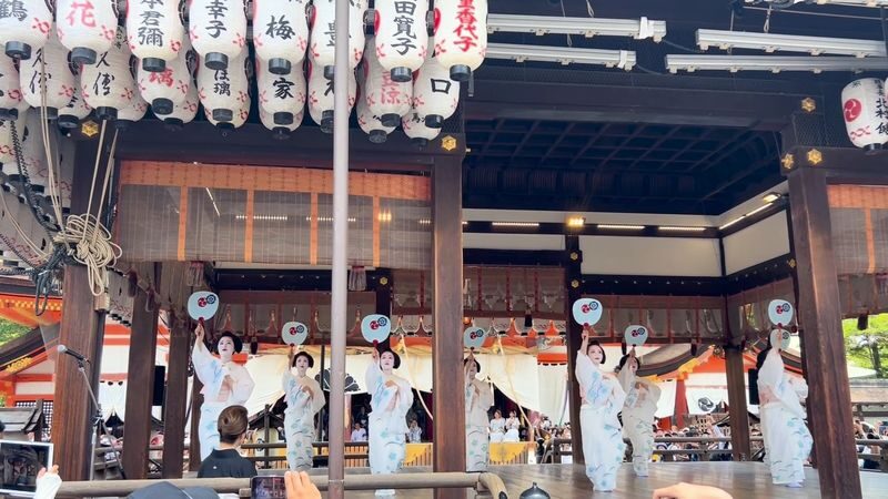 Kyoto Gion Geisha 2-Hour Cultural Tour with Hidden Gems - What to know before you book