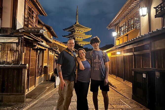 Kyoto Gion Night Tour: Discover Geisha District and Hidden Gems - Experience Kyoto After Dark: Gion Night Tour